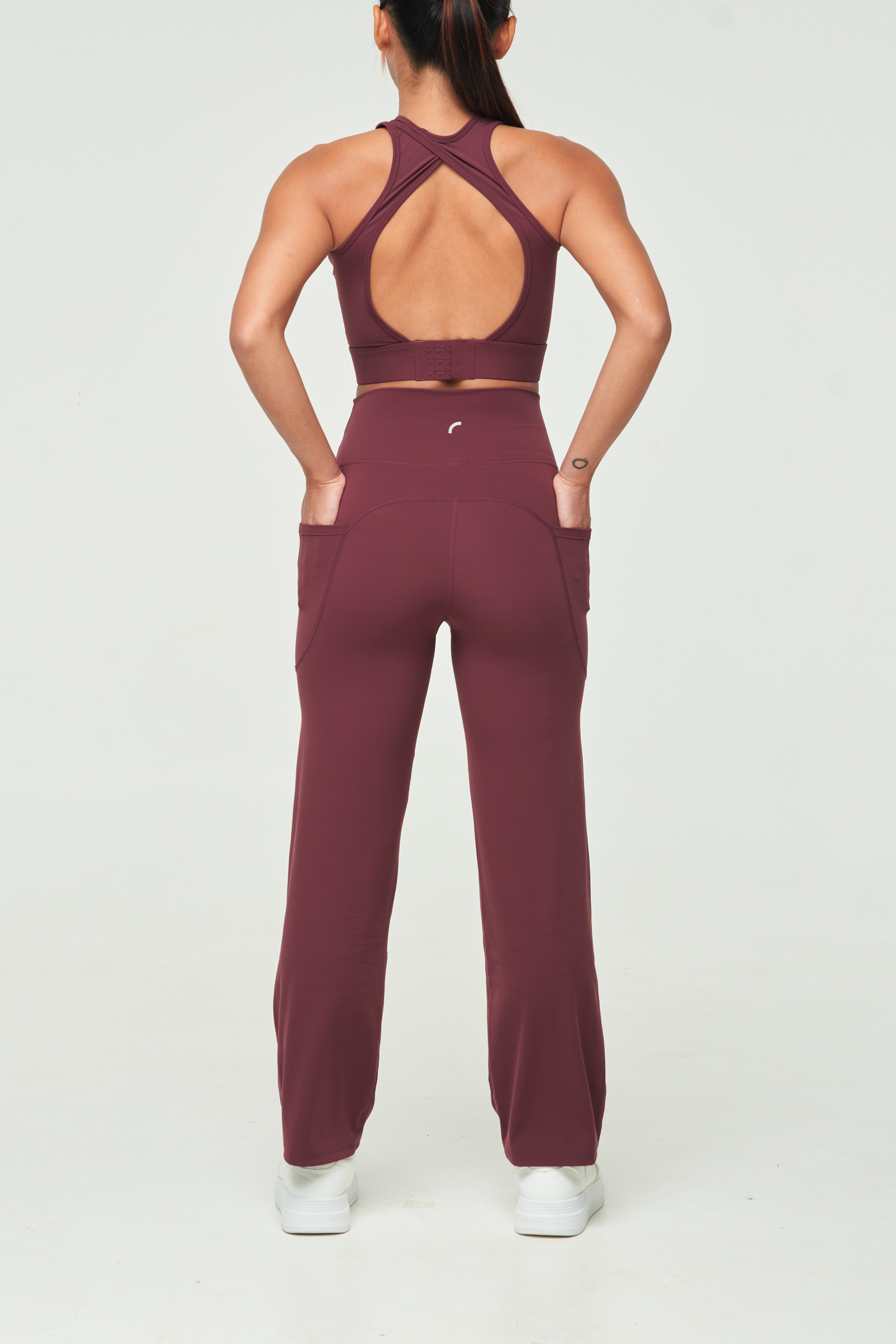 Wide-Leg Pants – AiraFlex™